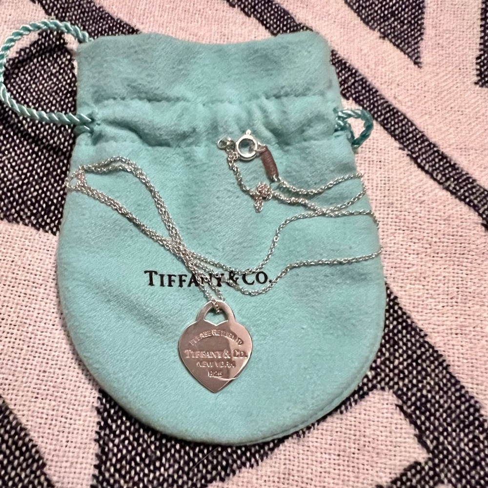 ❌SOLD❌Tiffany & Co Necklace